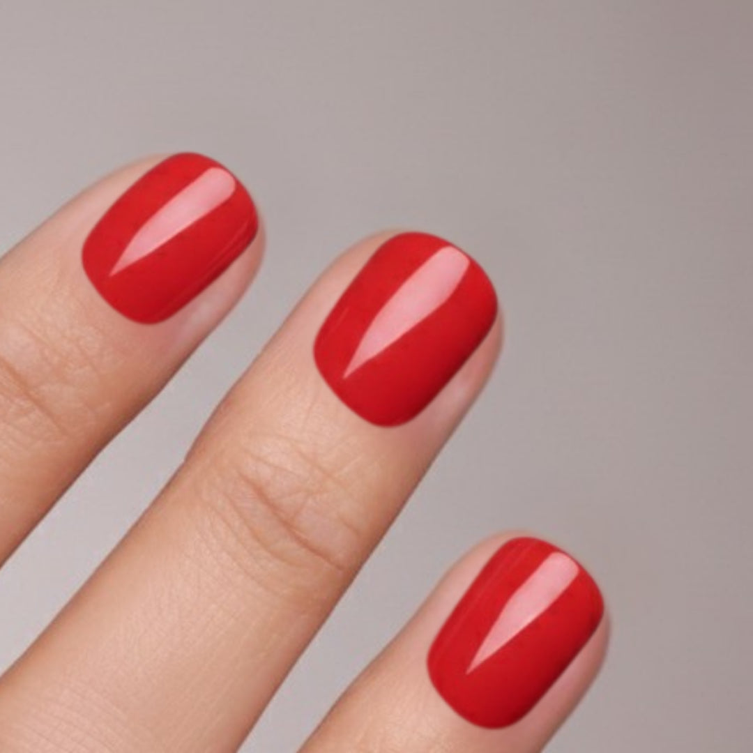 Unghie finte corte per signora