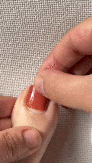 Greyish TOE Nails