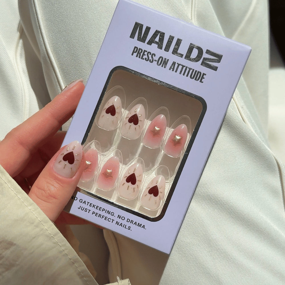 Pure heart Almond 3D NAILDZ Softgel Press On Nails (inkl. Klebesticker & Nagelkleber) (Kopie)