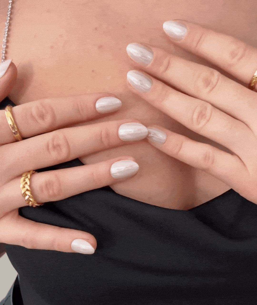 Nude Pearl xs rounded Softgel Press on Nails (inkl. Klebesticker & Nagelkleber)