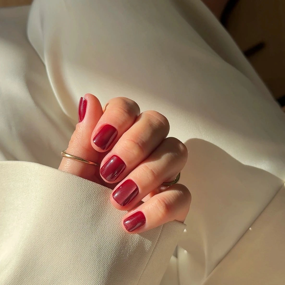 Wine Silk XXS Square Softgel Press On Nails (inkl. Klebesticker & Nagelkleber)