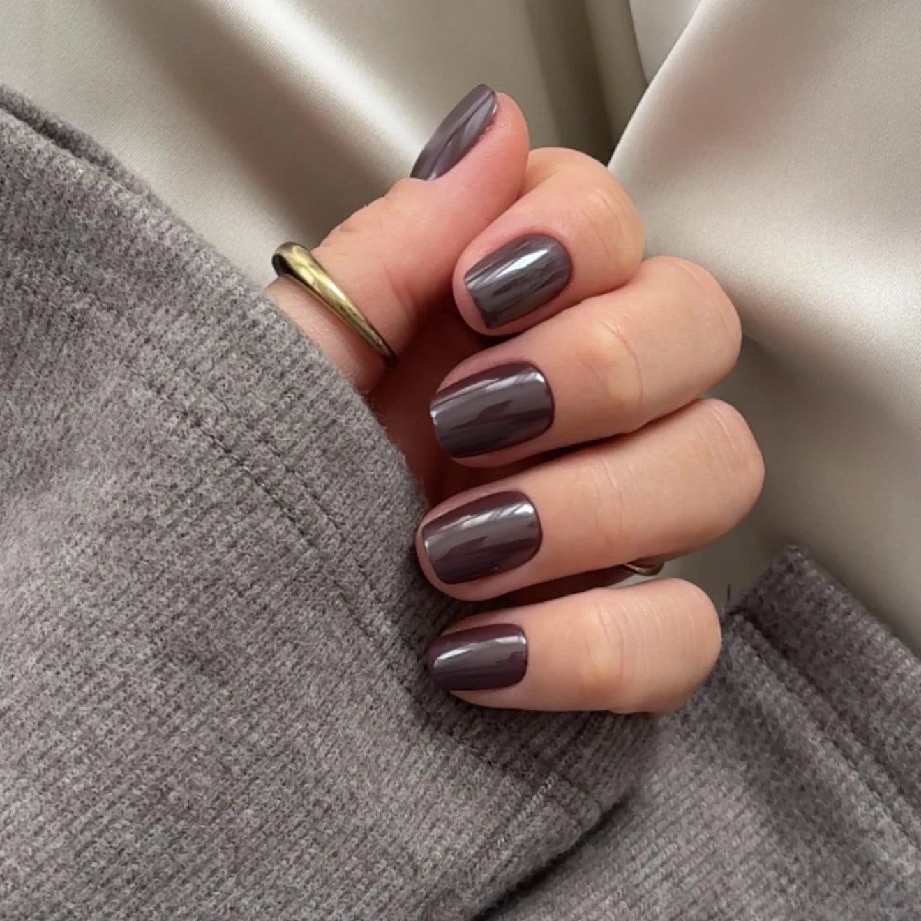 Espresso Chrome Short Square Softgel Press On Nails (inkl. Klebesticker & Nagelkleber)