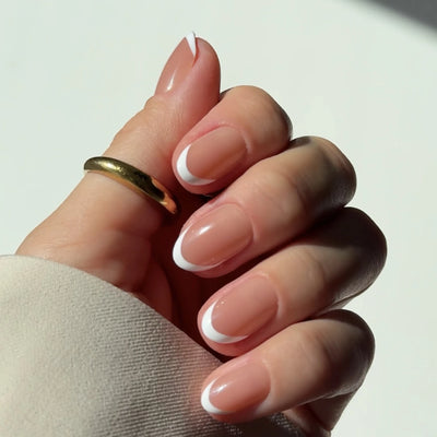 French Round M Infilled Technologie Softgel Press On Nails (inkl. Klebesticker & Nagelkleber)