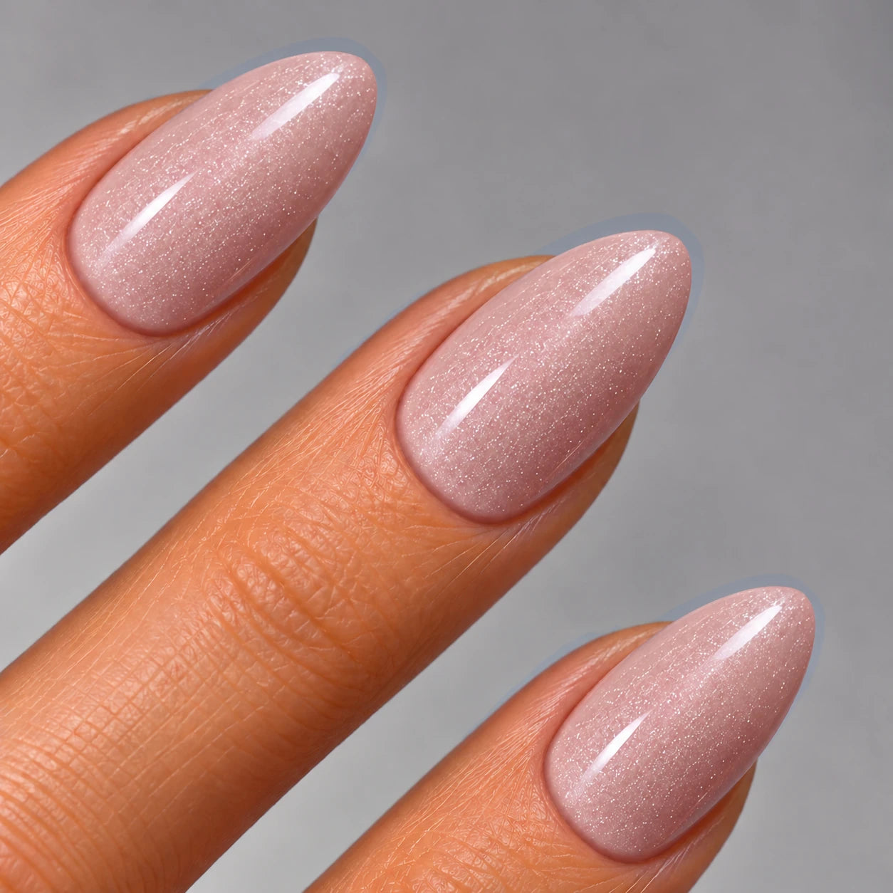 NAILD Star Almond – Tragefoto