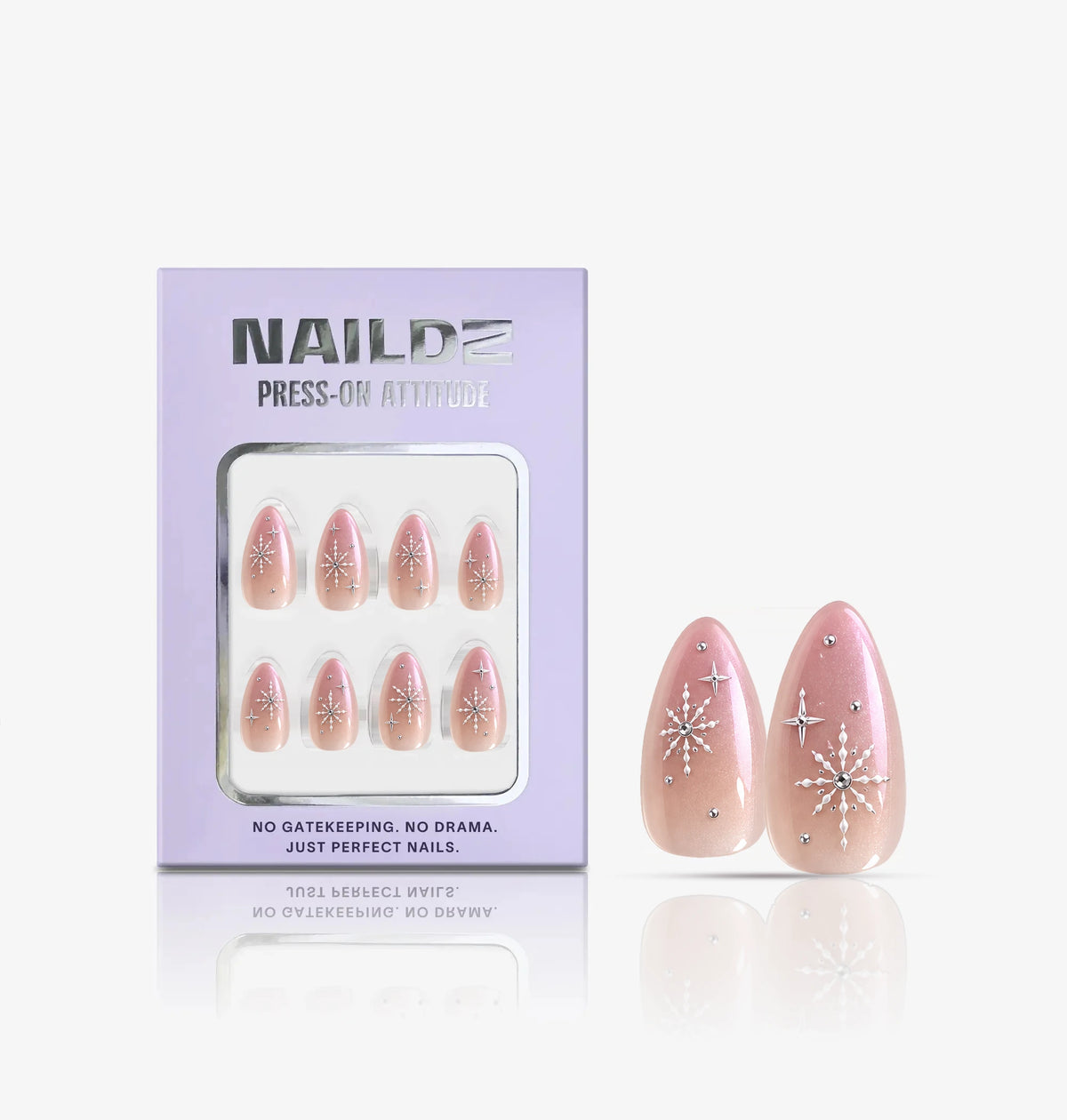 NAILDZ Snowflake Almond Softgel Press-On Nails Verpackung