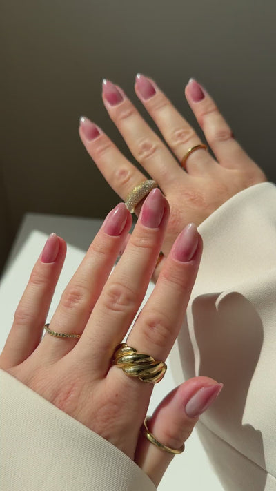 NAILD Rosy Sky Almond Press-On Nails – Show-off Video