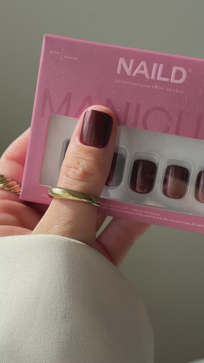 NAILD Orion Short XXS Square Press-On Nails – Show-off
