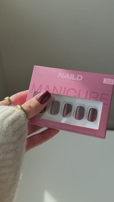 NAILD Orion Short S Square Press-On Nails – Verpackung
