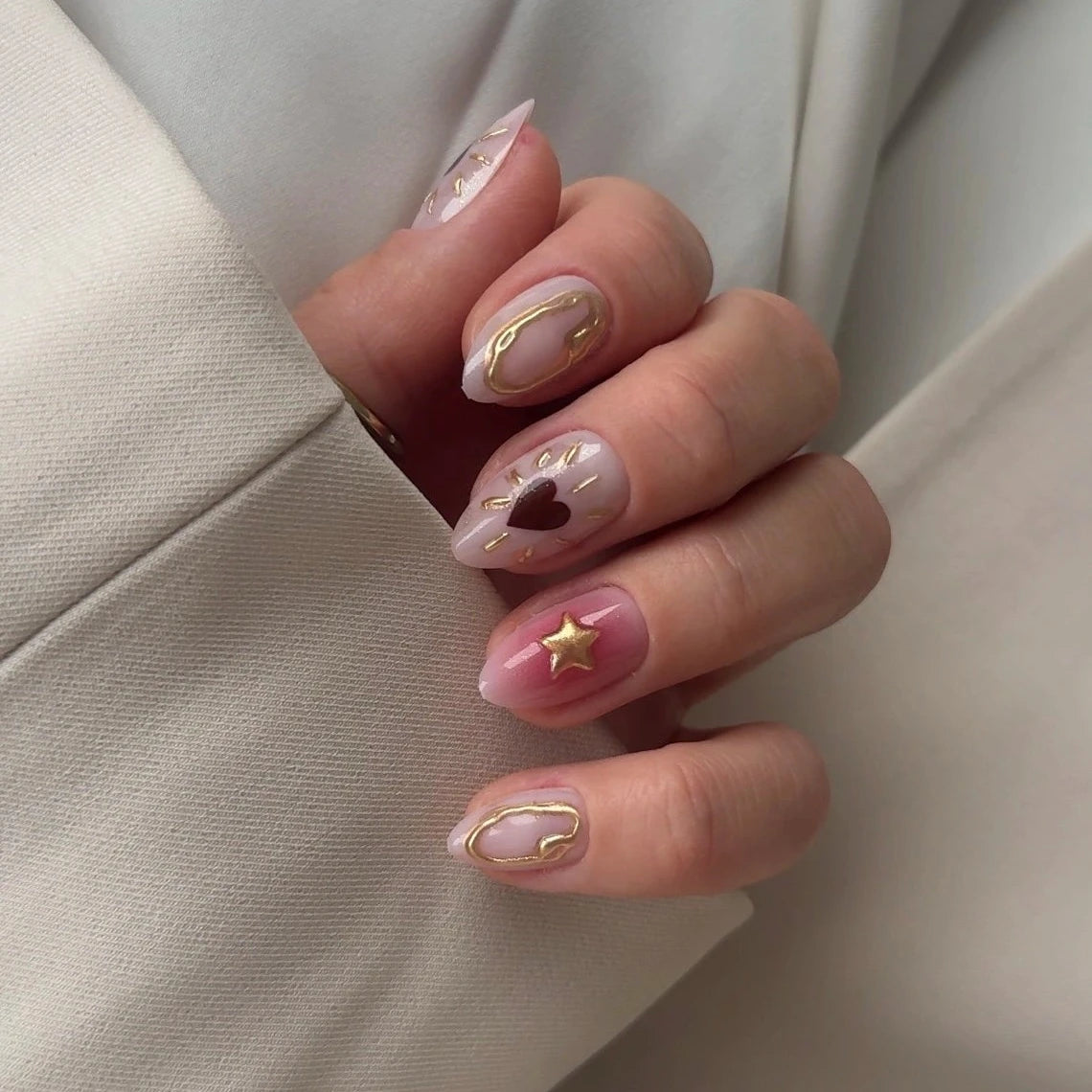 Pure heart Almond 3D NAILDZ Softgel Press On Nails (inkl. Klebesticker & Nagelkleber) (Kopie)