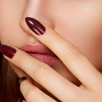 BLOODY MARY Stiletto Press on Nails