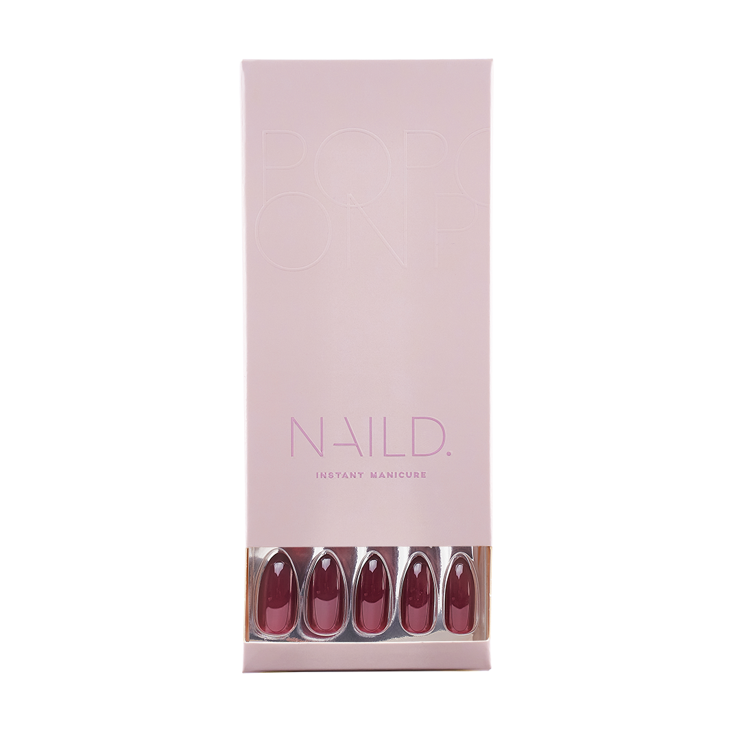 BLOODY MARY Stiletto Press on Nails