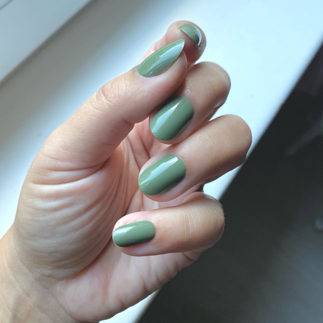 ARMY round artificial nails