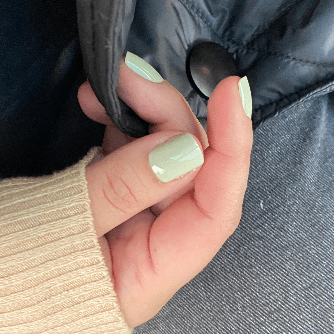 pistacchio nails light green press on a nails