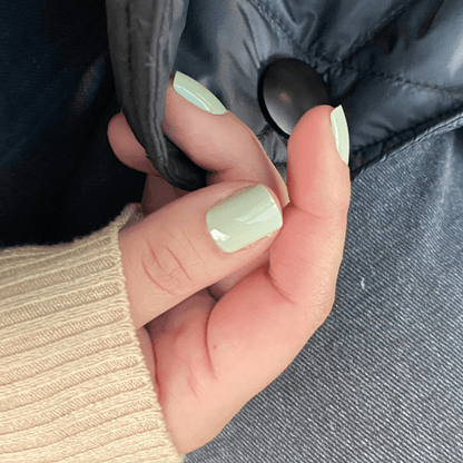 pistacchio nails light green press on a nails