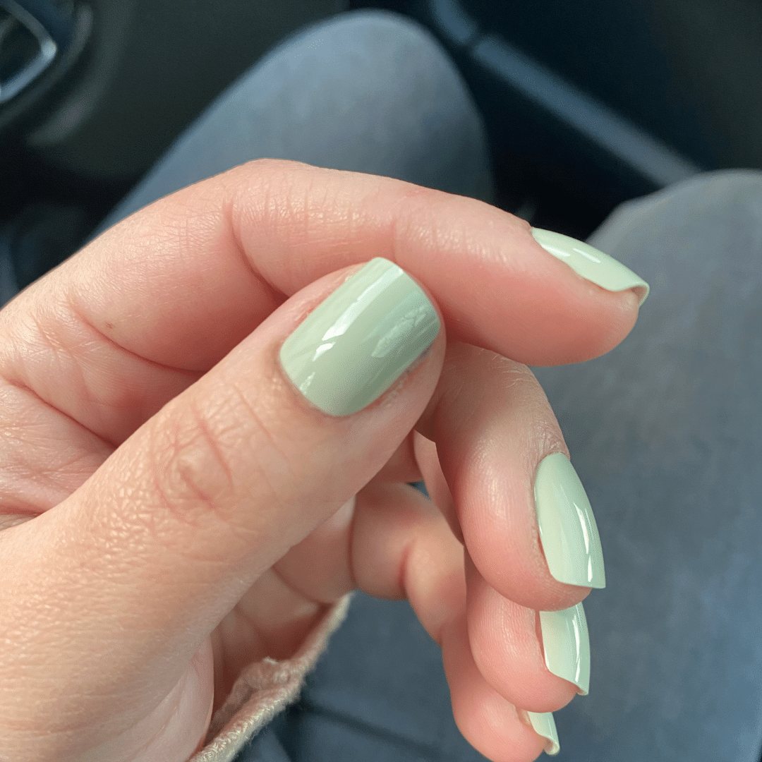 pistacchio nails light green press on a nails